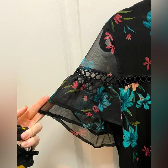 CeCe Expressive Lillies Ruffle Sleeve Black Dress - Picture 4 of 5